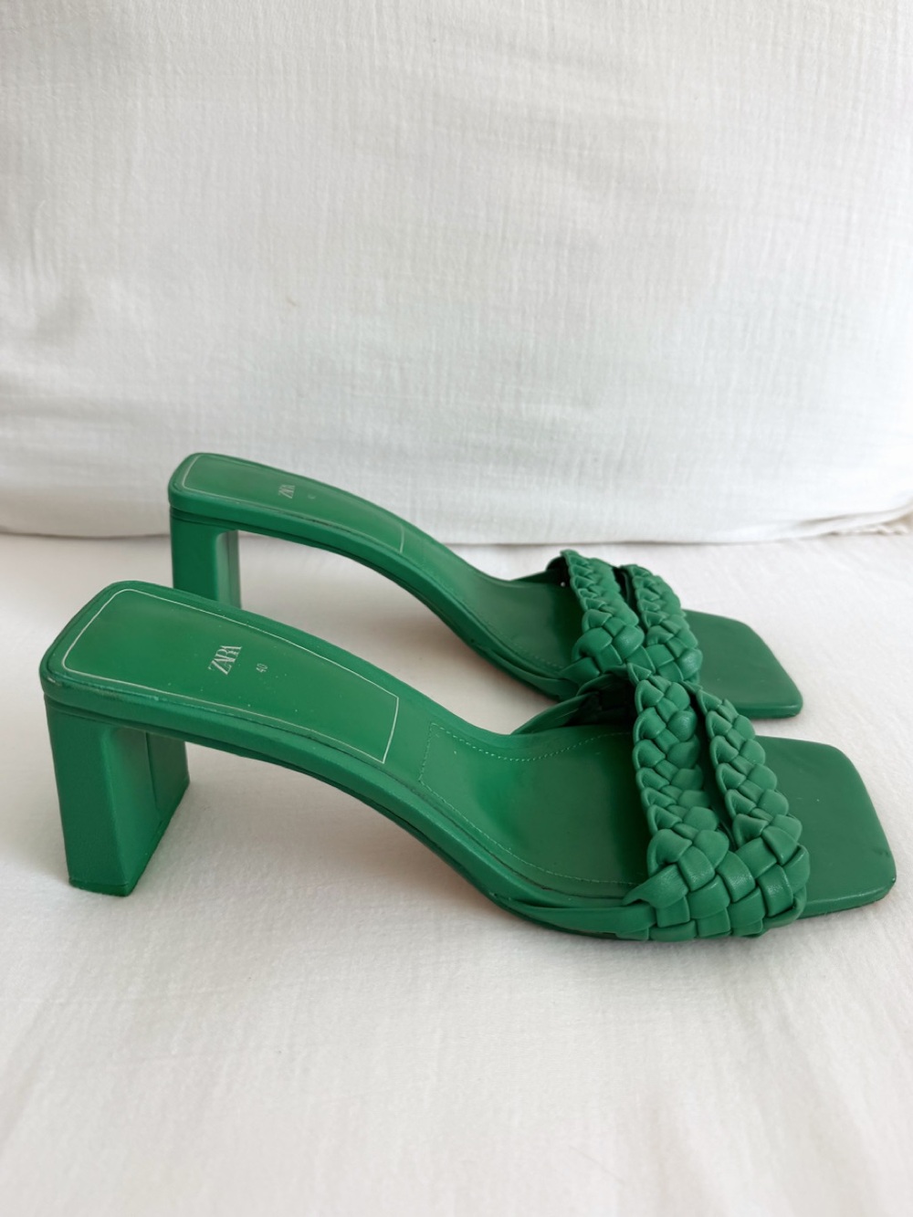 Zara Kelly Green Woven Strap Block Heel Sandals